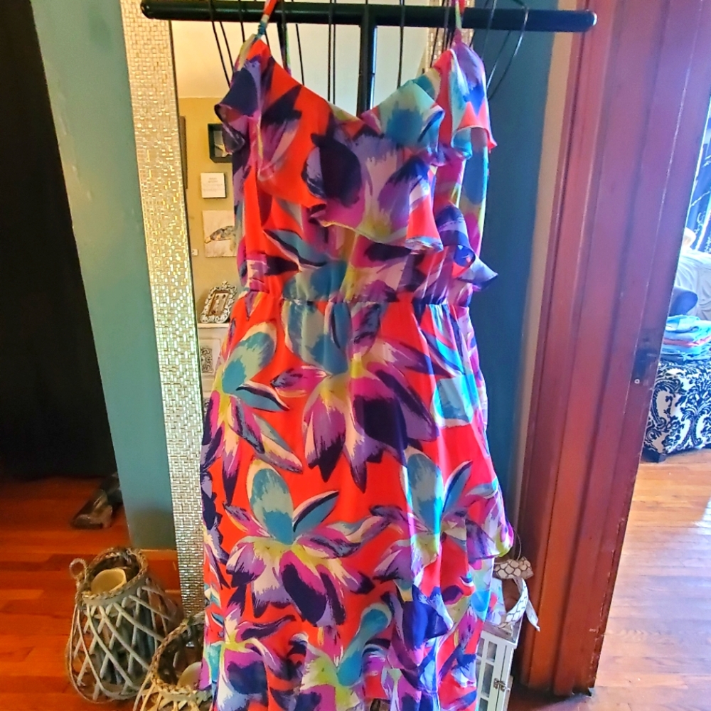 Flowy Red floral dress